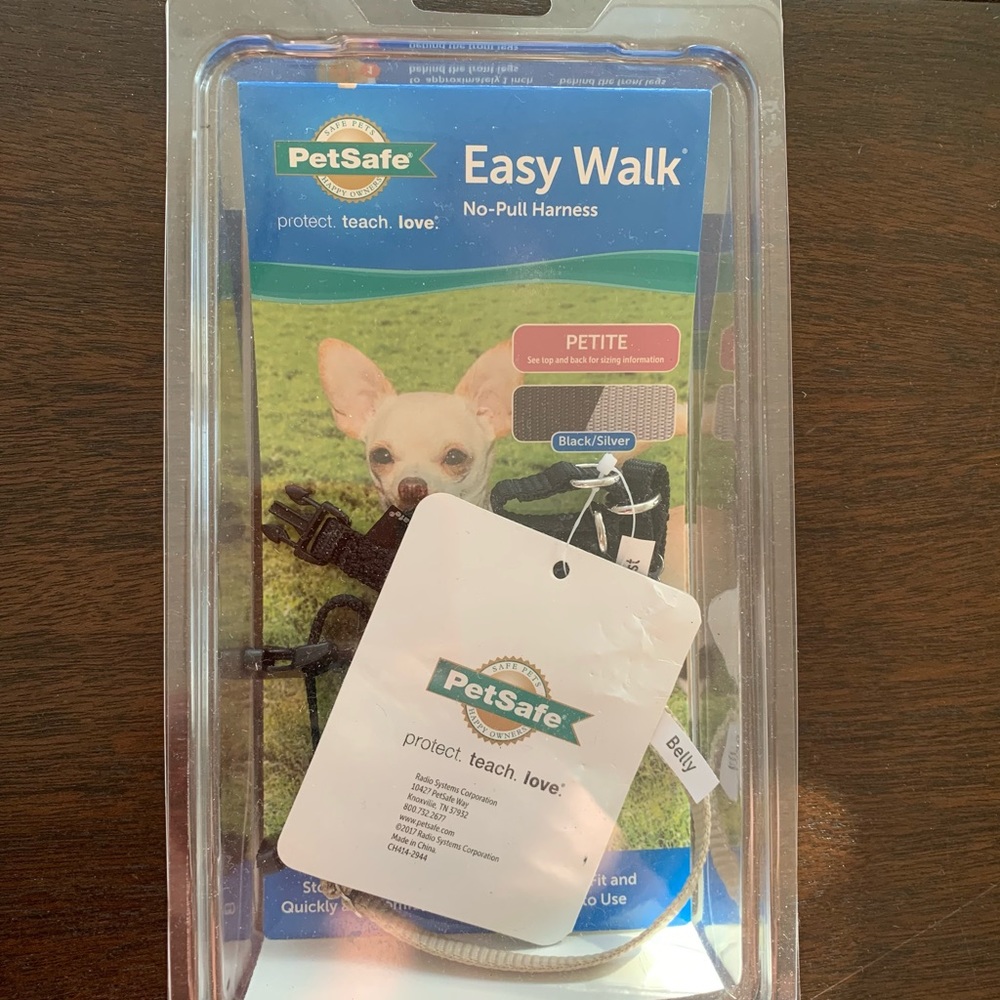 PetSafe easy-walk harness petite